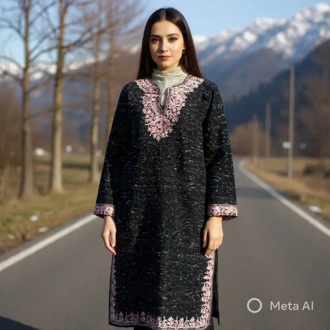 Women Yak Wool Faran | XL Natural Black | V Neck