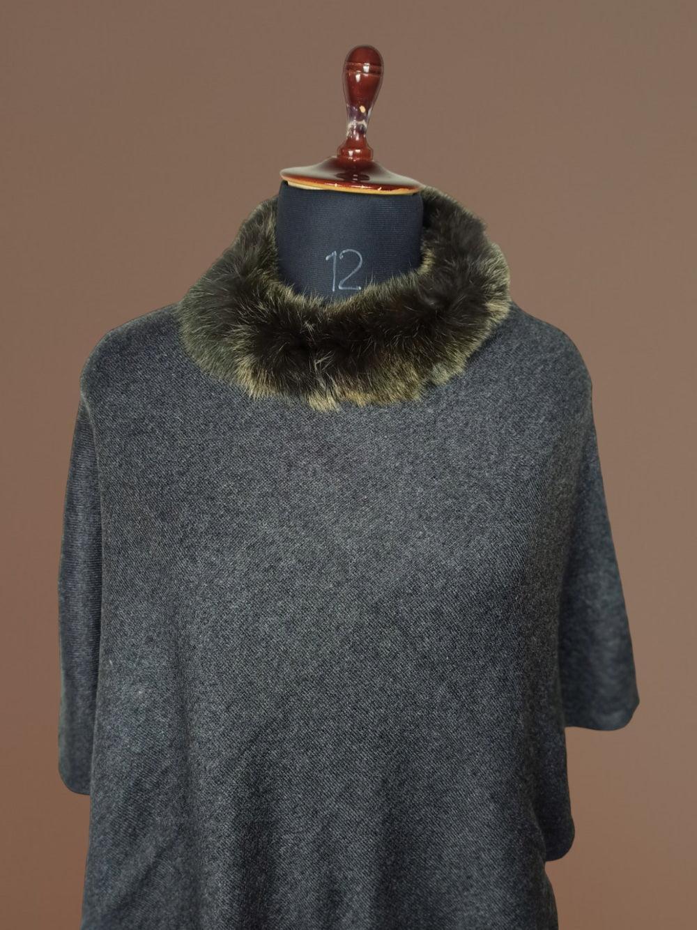 Plain Pashmina Panchu With Fur | Natural Black Colour - ZANSKAR ARTS